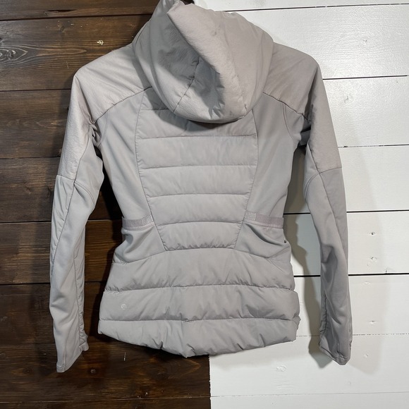 Lululemon Womens Down For It All Jacket Vapor Gray 700 Fill Size 6 - Picture 2 of 9